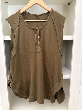 Free People Intimately Boho Henley Tank Olive green raw hem organic cotton S